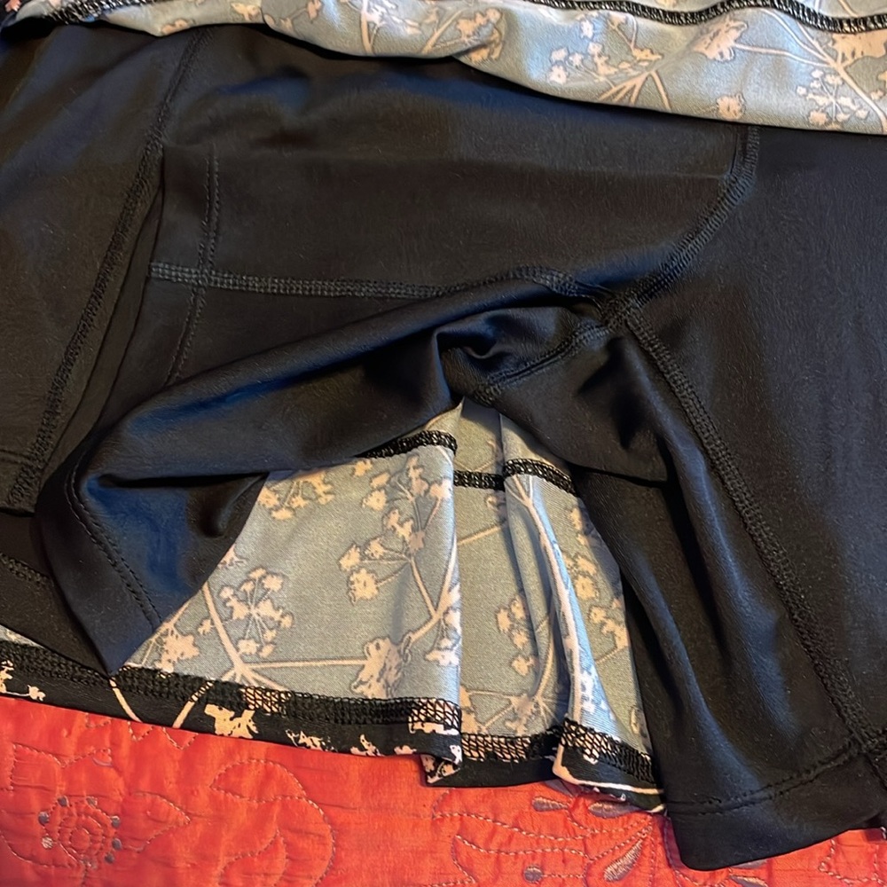 LANE BRYANT LIVI SPORT SKIRT WITH SHORTS SIZE 22/24 - Picture 3 of 10